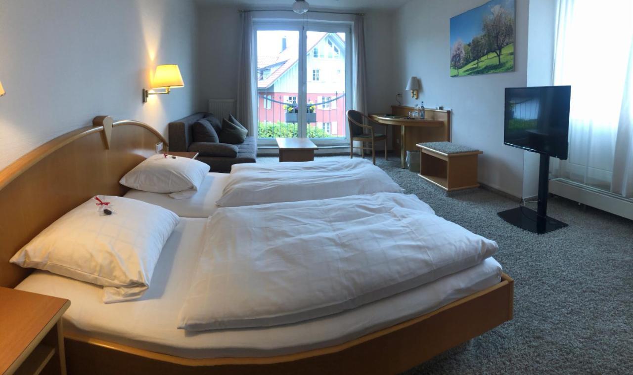 Отель Engelberg 24H Check In Ванген-им-Альгой Экстерьер фото